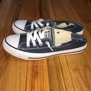 Navy blue converse